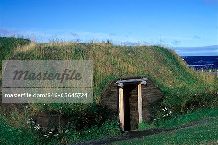 SOD HOUSE OF VIKING'S SETTLEMENT 995-1050 AD L'ANSE AUX MEADOWS NEWFOUNDLAND CANADA