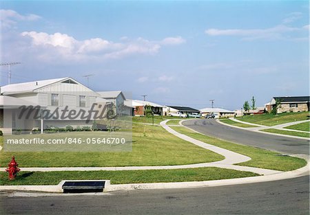 1960s STERILE SUBURBAN HOUSING DEVELOPMENT SPLIT LEVEL HOMES RESIDENTIAL SECTION OF DAYTON OH