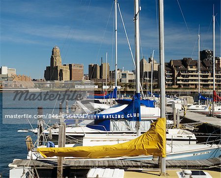 SKYLINE DES ANNÉES 1990 DE LA MARINA DU BASSIN DU LAC ÉRIÉ BUFFALO NEW YORK STATE USA