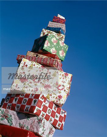 1960s TALL PILE CHRISTMAS PRESENTS  GIFT WRAPPED