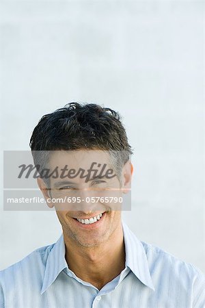 Man smiling at camera, portrait