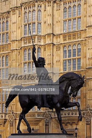 Richard The Lionheart Statue, Houses of Parliament, UNESCO World Heritage Site, Westminster, London, England, United Kingdom, Europe