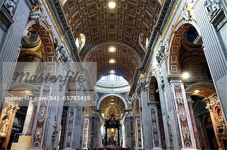 Interior of St. Peter's Basilica, Piazza San Pietro (St. Peter's Square), Vatican City, Rome, Lazio, Italy, Europe