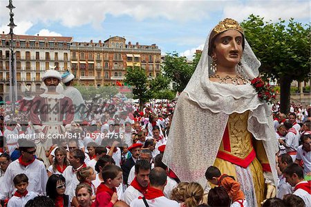 Giants of Pamplona procession, San Fermin Fiesta, Plaza del Castillo, Pamplona, Navarra, Spain, Europe