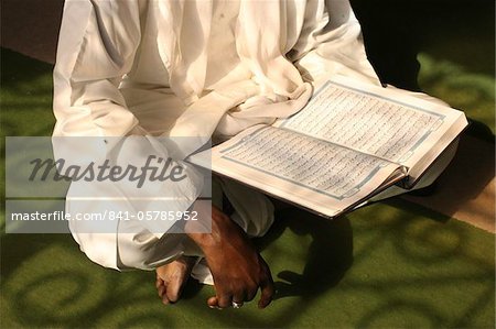 Imam lesen das Koran, Brazzaville, Kongo, Afrika