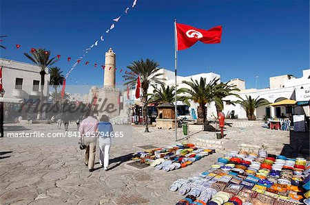 Handicraft shop in front of the Ribat, Place de la Grande Mosque, Medina, Sousse, Tunisia, North Africa, Africa