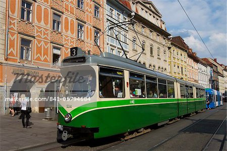 Trams, Hauptplatz, Graz, Styria, Austria, Europe