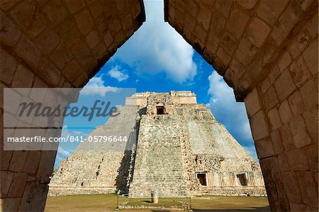 Pyramid of the Magician, Mayan archaeological site, Uxmal, UNESCO World Heritage Site, Yucatan State, Mexico, North America