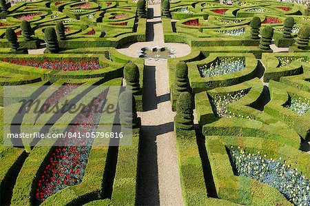 Jardin à la française au château de Villandry, patrimoine mondial UNESCO, Loire Valley, Indre et Loire, France, Europe