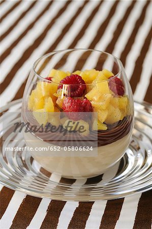 Chestnut cream,chocolate Ganache and vanilla-flavored caramelized fruit