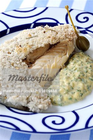Basse avec croûte de sel grossier et Tartare sauce Basse avec croûte de sel grossier et Tartare sauce