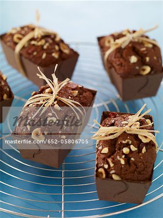 Mini Schokolade und Haselnuss-Kuchen