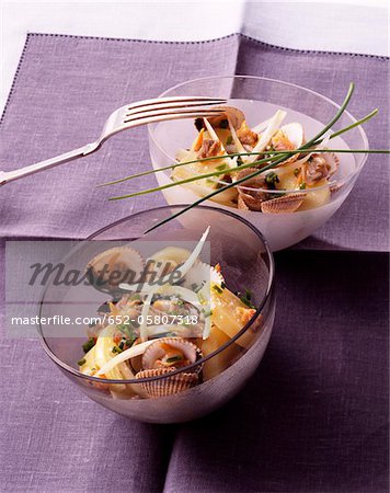Salade de pommes de terre et de la saponaire des vaches Salade de pommes de terre et de la saponaire des vaches