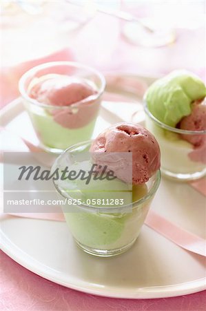 strawberry,pistachio and vanilla ice cream