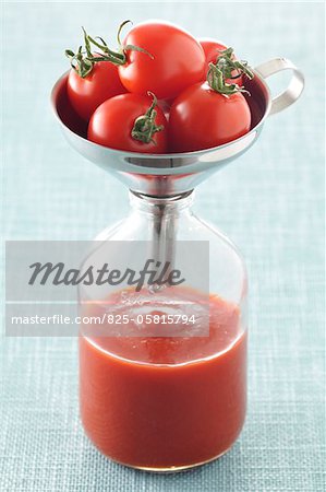 Preparing tomato juice