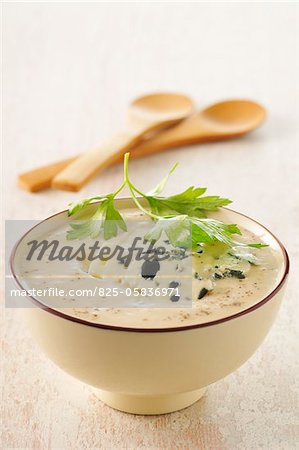 Cauliflower and roquefort soup