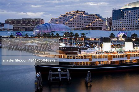 Fähre Süd Steyne und Hafenpromenade in Darling Harbour, Central Business District, Sydney, New South Wales, Australien, Pazifik