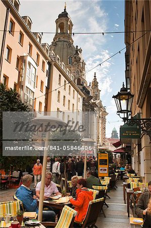 Straßenszene, Dresden, Sachsen, Deutschland, Europa