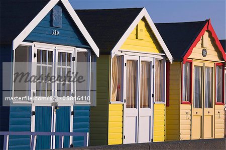 Cabanes de plage à Mudeford, Dorset, Angleterre, Royaume-Uni, Europe