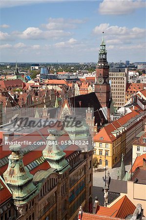 Toits de la vieille ville de Marii Magdaleny église, Wroclaw, Silésie, Pologne, Europe