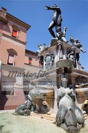 Fontaine de Neptune, Piazza del Nettuno, Bologne, Émilie-Romagne, Italie, Europe
