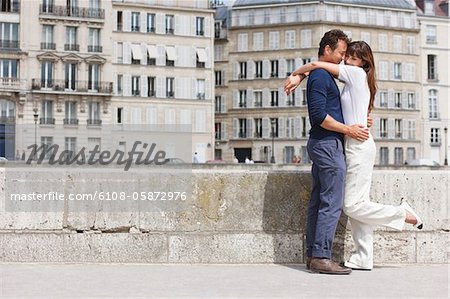 Romantic couple, Paris, Ile-de-France, France