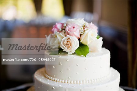 Rosen auf Hochzeitstorte Rosen auf Hochzeitstorte