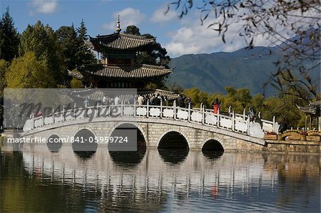 Black Dragon Pool Park, Lijiang, Yunnan, China, Asia