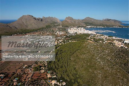 Serra de Tramuntana et Port de Pollenca, Majorque, Baléares Îles, Espagne, Méditerranée, Europe