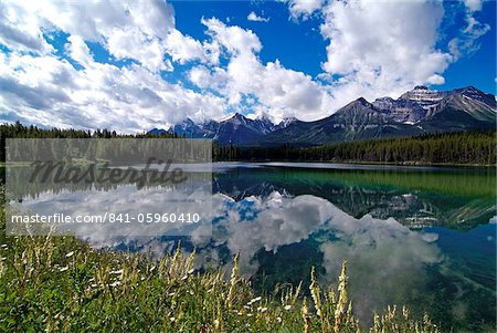Herbert lac et plage de Bow, Parc National Banff, l'UNESCO World Heritage Site, Alberta, Rocheuses, Canada, Amérique du Nord