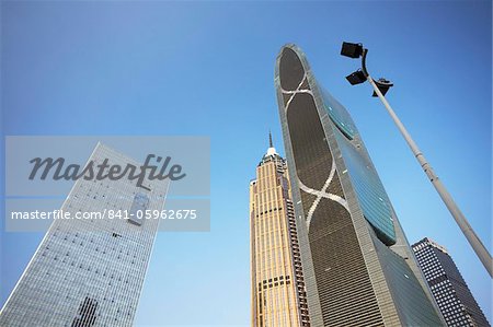 Pearl River Tower et gratte-ciels, zone de Zhujiang New Town, Tianhe, Guangzhou, Guangdong Province, Chine, Asie