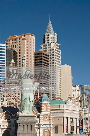 New York-New York Hotel and replica of Statue of Liberty, Las Vegas, Nevada, United States of America, North America