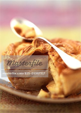 apple, pear and spice tart with hot spicy cream apple, pear and spice tart with hot spicy cream