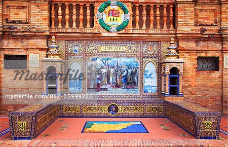 Spain, Andalusia, Seville; The Plaza de Espana.