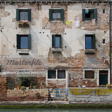 Elegant Decay, Venice