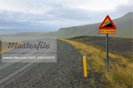 Road, paysage volcanique, péninsule de Snaefellsnes, Snæfellsbær, Islande