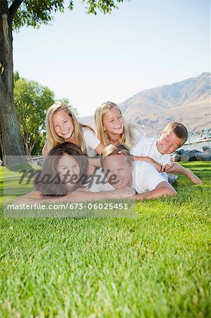 Outdoor portrait of family of five
