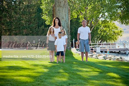 Outdoor portrait of family of five