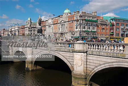 Rivière Liffey et o ' Connell Bridge, Dublin, Irlande, Europe