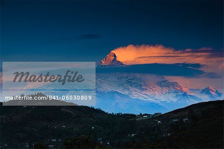 Machapucharé (Machhapuchhre) (Schwanzflosse) Berg, in der Annapurna Himal Norden zentralen Nepal, Nepal, Himalaya, Asien