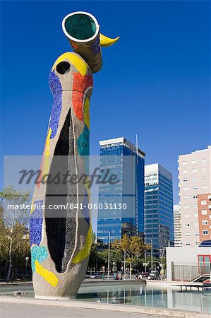 Dona Skulptur ich Ocell (Frau und Vogel) in dem Park Joan Miro, Bezirk l ' Eixample, Barcelona, Katalonien, Spanien, Europa