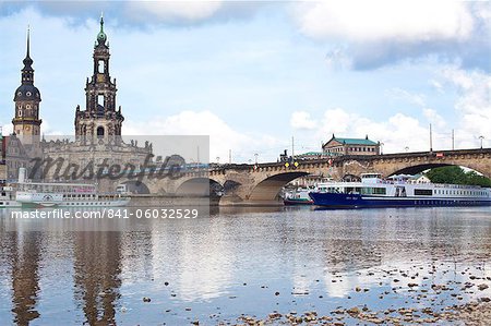 Cruise ships on the River Elbe, Dresden, Saxony, Germany, Europe