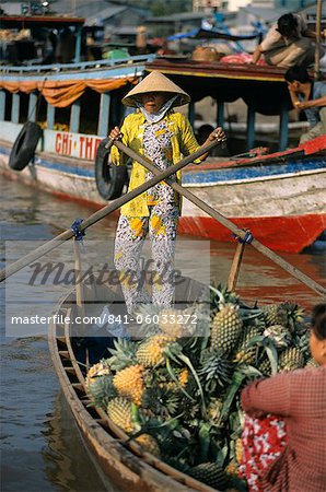 Floating market, Can Tho, Mekong Delta, Vietnam, Indochina, Southeast Asia, Asia