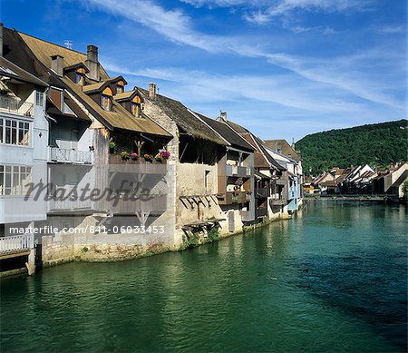 Old houses along the River Loue, Ornans, Loue Valley, Franche Comte, France, Europe