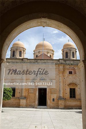 Entrance of monastery, Agia Triada Monastery (Moni Zangarolo), Akrotiri Peninsula, Chania region, Crete, Greek Islands, Greece, Europe