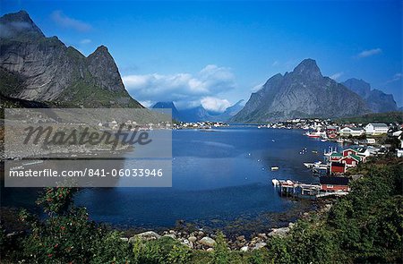 The idyllic and dramatic setting of Reine on Moskenesoy in the Lofoten Islands, Norway, Scandinavia, Europe