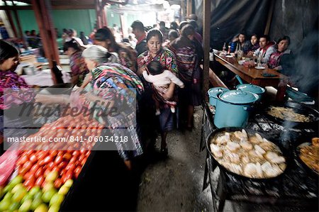 Stands de nourriture au marché, Chichicastenango, Western Highlands, Guatemala, Amérique centrale