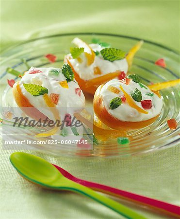 Abricots moitié rempli de fromage blanc et fruits confits