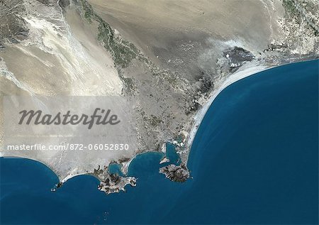 Aden (Yémen), couleur vraie Image-Satellite. Aden, Yémen. Image satellite de couleur vraie d'Aden, dans le golfe d'Aden. Image prise le 12 novembre 1999, à l'aide de données LANDSAT 7.