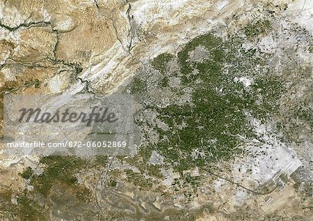 Damas, République arabe syrienne, Satellite couleur vraie Image. Damas, République arabe syrienne. Image satellite de véritable couleur de Damas, capitale de la République arabe syrienne. Image prise le 21 mai 2000, à l'aide de données LANDSAT 7.
